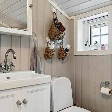 Prázdninový dům Charming By Nesfjellet *